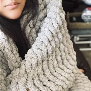 Personalized Chunky knit blanket